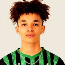 Evan Davis' Eastside High School Bio