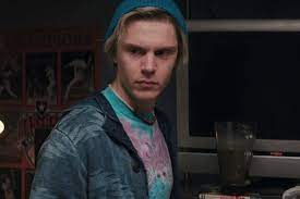Evan peters delighted fans when he turned up in wandavision (picture: H8yjglkmwmjpcm