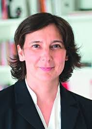 Anne Carron's Instagram, Twitter & Facebook