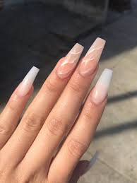 Need to get your acrylic nails off, but don't have the time or patience to go to the salon? Pin De Tanya A En Nailsss Unas De Maquillaje Unas Postizas De Gel Unas De Gel Bonitas