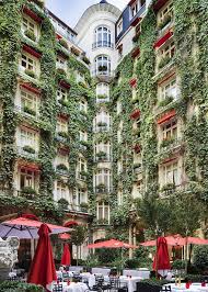 Dreamy Hotels To Check Out For Paris Fashion Week Hotel Plaza Athenee Paris Plaza Athenee Paris Plaza Athenee