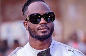 Shida za dunia by Jose Chameleone ⚜ Download or listen online — mdundo.com