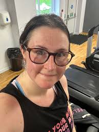 I RAN 10 MINUTES WITHOUT STOPPING!! It was only a few weeks ago that I  celebrated running 1km/ 6 minutes without stopping. This time it was 1.6km  and 10 minutes with no