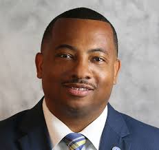 Carlos Graham's Instagram, Twitter & Facebook