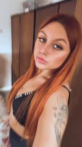 Courtney Snedeker's Instagram, Twitter & Facebook