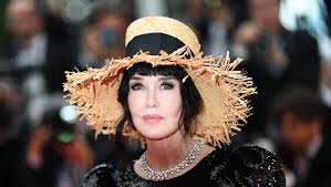 Comment and share your favourite lyrics. Isabelle Adjani Rechante Avec Le Duo Electro The Penelopes Ladepeche Fr