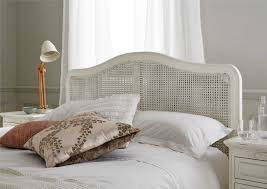 Fumble bed bed, bedroom, rattan, rattan bed, white rattan, white rattan bed, wood bed, wooden bed, curved headboard, vintage, vintage bed, vintage headboard, white and blue, blue, pastel, pastels, teal, soft, neutral, bedding, bed linen, white. Rattan Headboard Bedroom Novocom Top
