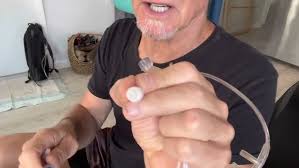 Health Walking with Lee Fogle Episode 12: oxygen tubing