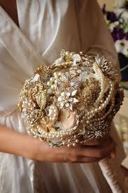 The most common non traditional wedd material is metal. 51 Unique And Non Traditional Wedding Bouquets Weddingomania