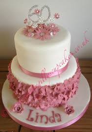 Birthday Cake For Mother 2 Layer 60th Two Tier Birthday Cake Vintage Pink With Individual Rose Petals Tortas Bonitas Torta De Novios Pastel Para Mujer