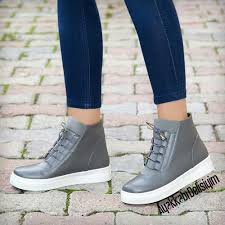 Grey Sneakers Gri Spor Ayakkabi In 2020 Grey Sneakers Sneakers Trending Shoes