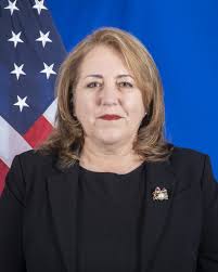 Annette Redmond's Instagram, Twitter & Facebook