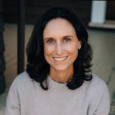 Alison Jarrett's Instagram, Twitter & Facebook