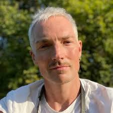 Daniel Sells's Instagram, Twitter & Facebook