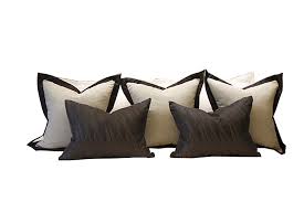 Check spelling or type a new query. Pin By Sonia On å§å®¤ Pillows Pillow Fabric Pillow Styling