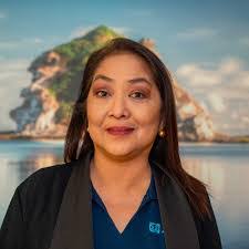 Joanne Deleon's Instagram, Twitter & Facebook