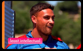 Protect this man at all cost until Casa, so he can find his match there. We  need Ben in the villa, he's hilarious 😂😂😂