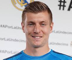 It showed kroos with his wife jessica and their children, 'like an old married couple. Toni Kroos Biography Childhood Facts Family Life Of German Footballer