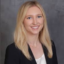 Ellen Cahill's Instagram, Twitter & Facebook