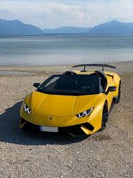 The paint palette adds rosso anteros, blu astraeus, and blu eleos. Lamborghini Mieten In Ihrer Nahe Erento At