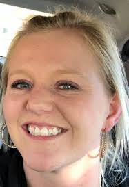 Lesa Day's Instagram, Twitter & Facebook