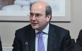 Η διευθέτηση του χρόνου εργασίας υπάρχει εδώ και 30 χρόνια και ο συριζα κάνει πως τη βλέπει πρώτη φόρα, είπε. K Xatzhdakhs Na Kleisoyn Xwris Tis Pa8ogeneies Toy Parel8ontos Oi Plhges Sto Mati