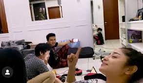 Indonesia sangat kehilangan, salah satu pelawak yang sangat legendaris. Dewi Perssik Tetap Mesra Dengan Suami Dan Aldi Taher Netizen Ingat Saipul Jamil Seleb Tempo Co