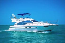 50 62 Or 75 Feet Yacht Rental For Up To 30 With Royal Star Yachts In Marina Up To 40 Off 50 Feet Yacht Rental For Up Boat Hire Yacht Rental Boat Rental