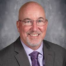 Travis Courson (@HSPrincipalSage)