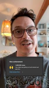 Petite vidéo pour vous remercier : nous venons d’atteindre 1 MILLION de  vues sur YouTube pour Le podcast des personnages!, Pour souligner le tout,  je vous offre quatre épisodes spéciaux inédits, soit ...