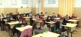 Aici este locul perfect pentru copilul tău să afle secretele unei lumi extraordinar de frumoase. Elevii Se Intorc La Scoala De Saptamana Viitoare Cand Au Loc