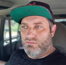 What carpet color is recommended for an Excursion?