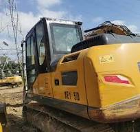 Efficient XCMG XE135D excavator | Powerful 13-Ton Medium ...