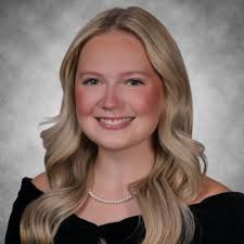 I am so beyond excited to announce that I have accepted an offer with  Insight Global for their 2023 Summer Internship position in San Francisco,  California!