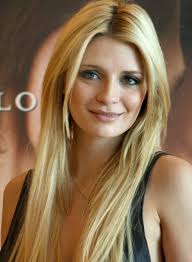 Respectable haircuts for mature women. Haircut For Round Face And Thick Hair Novocom Top