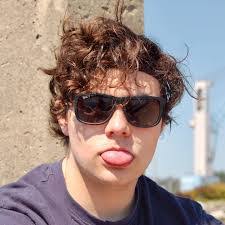 Evan Rafferty's Instagram, Twitter & Facebook