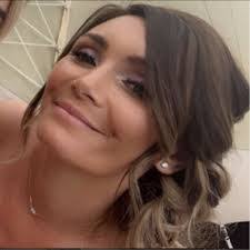 Leanne Duff's Instagram, Twitter & Facebook