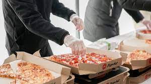 Pizza Hut Just Revealed A Surprising New Product With Plant Based Meat It Might Signal A Real Threat To Domino S And Papa John S Pizza Hut Plant Based Pizza Pizza Special