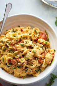 Baked Feta Pasta Recipe In 2021 Feta Pasta Recipes Pasta Dishes
