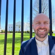 Hannah Emery-Wright (@hemerywright)