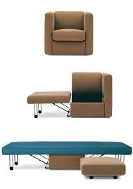 Acca E Un Cubo Morbido E Accogliente Che Nasconde Una Nuova Tipologia Di Seduta Progettazione Interni Negozio Idee Di Interior Design Poltrona Letto