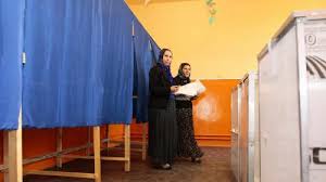 În cele 280 de secții de votare au fost înscriși 292072 alegători. Referendum Familie 2018 PrezenÅ£Äƒ Record De Aproape 270 InregistratÄƒ SambÄƒtÄƒ La O SecÅ£ie De Vot