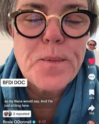 相片發佈者：Rosie O'Donnell（@rosie）