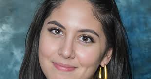 Kathryn Chacra Of Change of Plans Therapy On How to Recover From Being a  People Pleaser