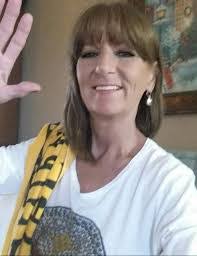 Penny Nichols's Instagram, Twitter & Facebook