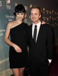 Krysten Ritter And Aaron Paul Breaking Bad Breaking Bad Season 2 Breaking Bad Jesse