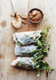 Light Summer Salad Rolls Scroll Down For Link In English Can T Wait To Try It Summer Rolls Eat Yummy Food