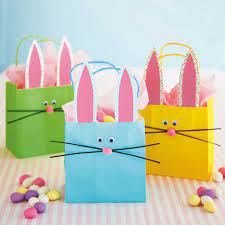 Hierfür haben wir eine anzahl an bastelanleitungen für dich zusammengestellt. Kleine Ostergeschenke Selber Machen 33 Originelle Und Kinderleichte Bastelideen