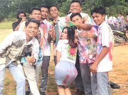 The data is only saved locally (on your computer) and never transferred to us. Pelajar Sma Coret Bokong Gambar Kemaluan Usai Kelulusan Kemendikbud Turun Tangan Indozone Id