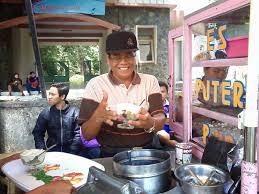 Hanya membutuhkan waktu sekitar 15 menit saja, jika dibandingkan dengan freezer. Kenapa Membuat Es Krim Perlu Pakai Garam Production Haws